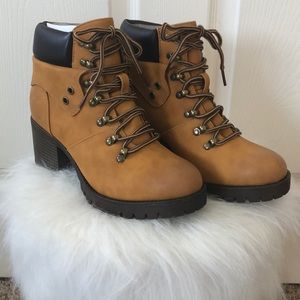 New Maurices boots - ON SALE!!